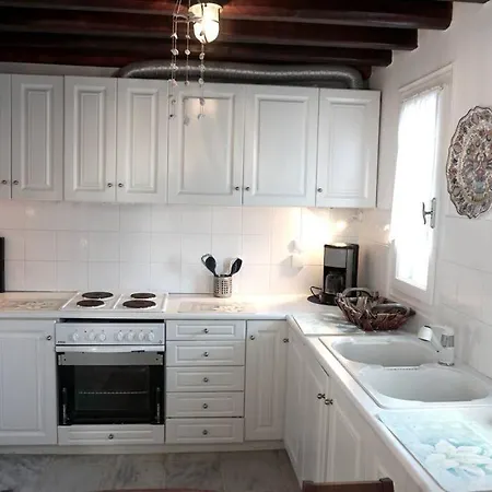 Tatil Evi Mykonos - Ifigeneia's With A Pool *